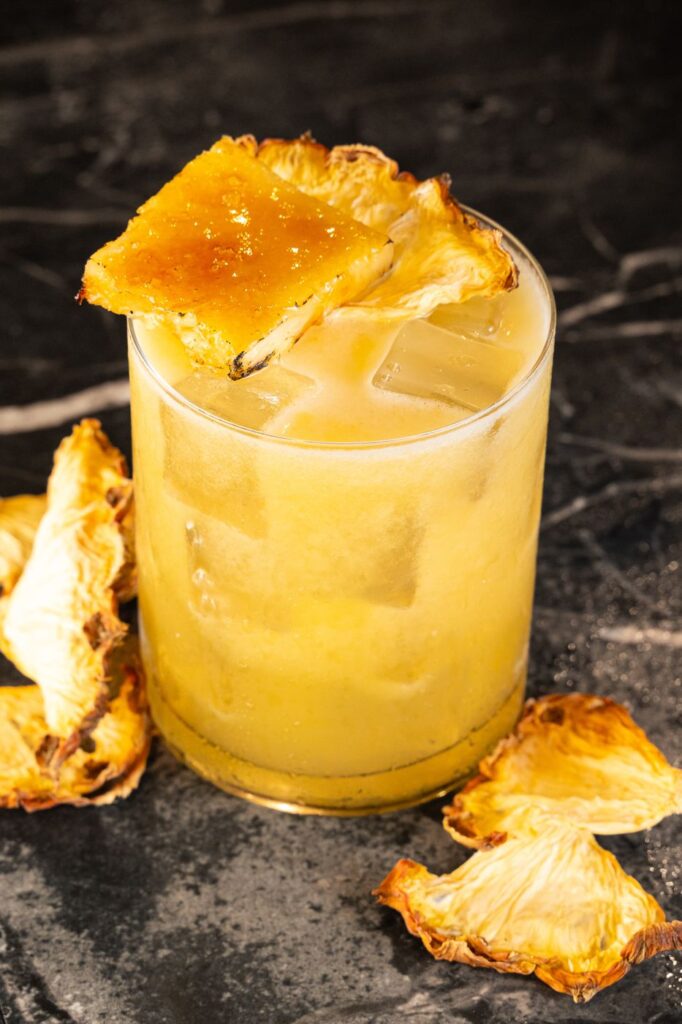 Drink de abacaxi, Boni Villa